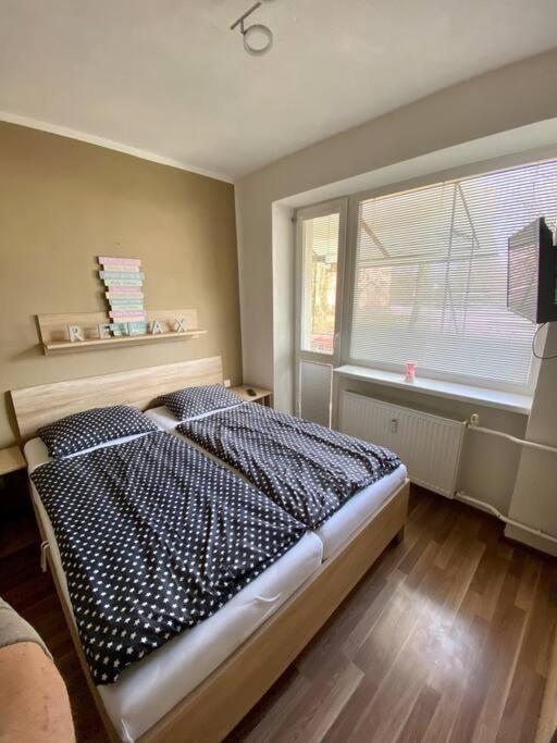 2 Izbovy - Blizko Centra Martin Apartment Bagian luar foto